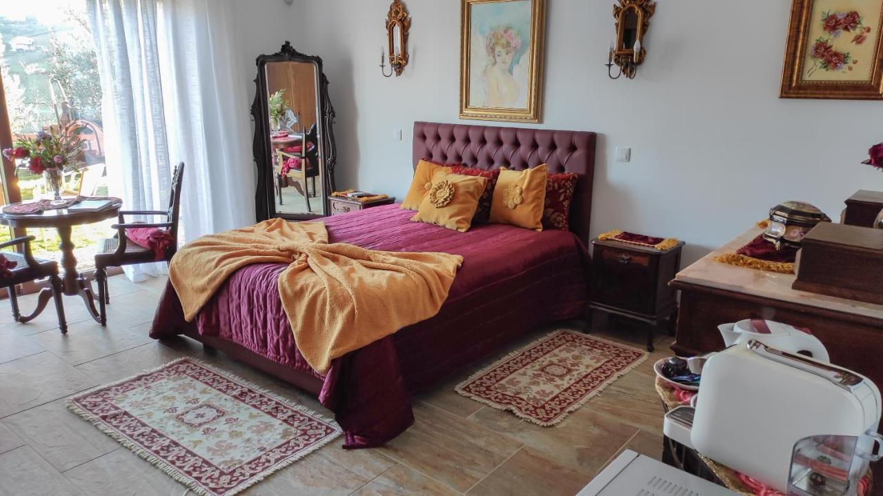 Quinta Dos Padrinhos - Suites In The Heart Of The Douro Ламего Екстериор снимка